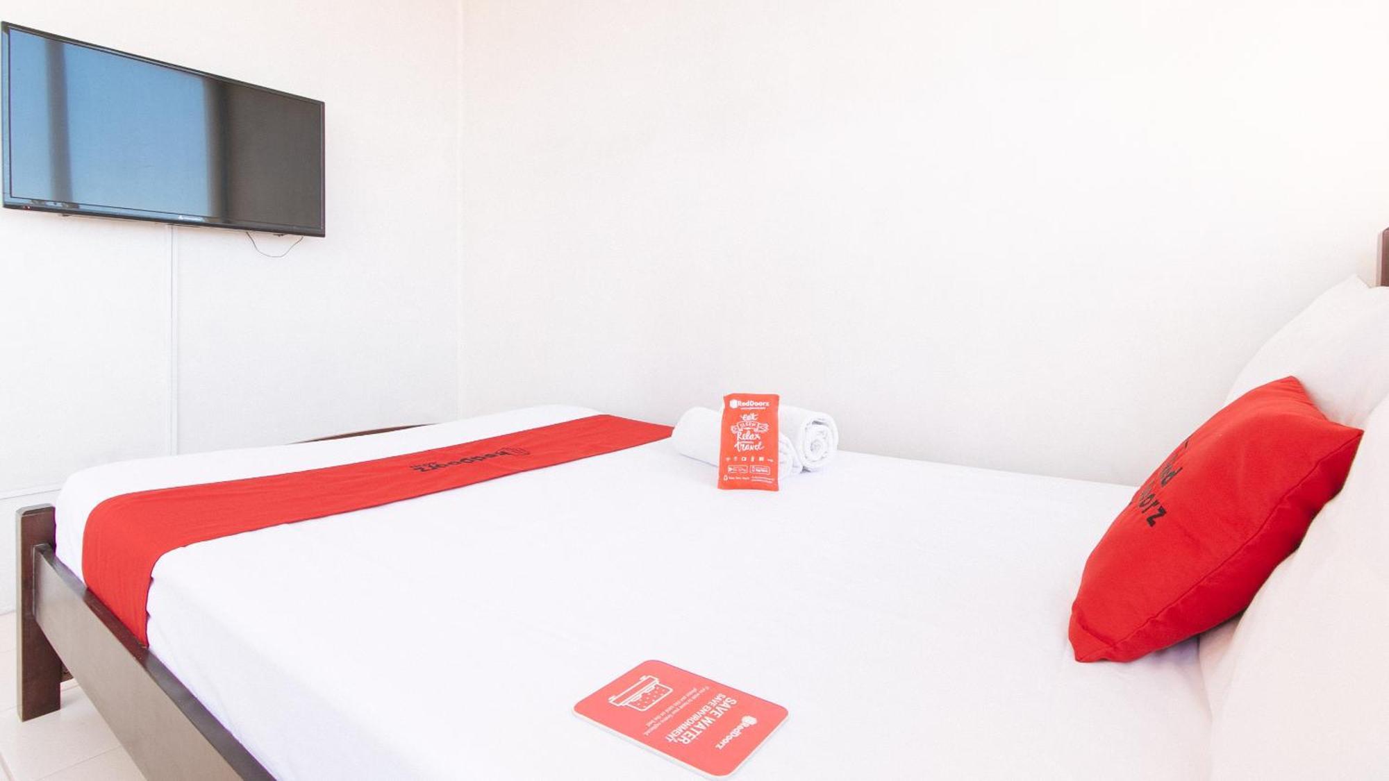 Reddoorz Plus @ E Rodriguez Corner Banawe Quezon City Exteriör bild