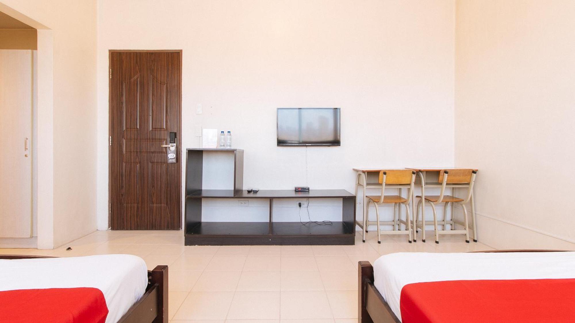 Reddoorz Plus @ E Rodriguez Corner Banawe Quezon City Exteriör bild