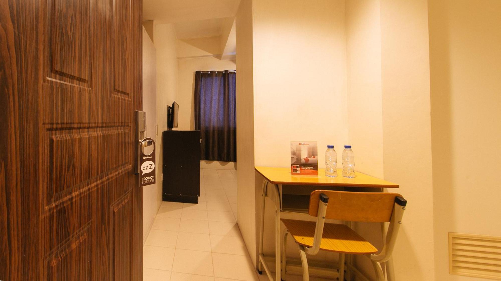 Reddoorz Plus @ E Rodriguez Corner Banawe Quezon City Exteriör bild