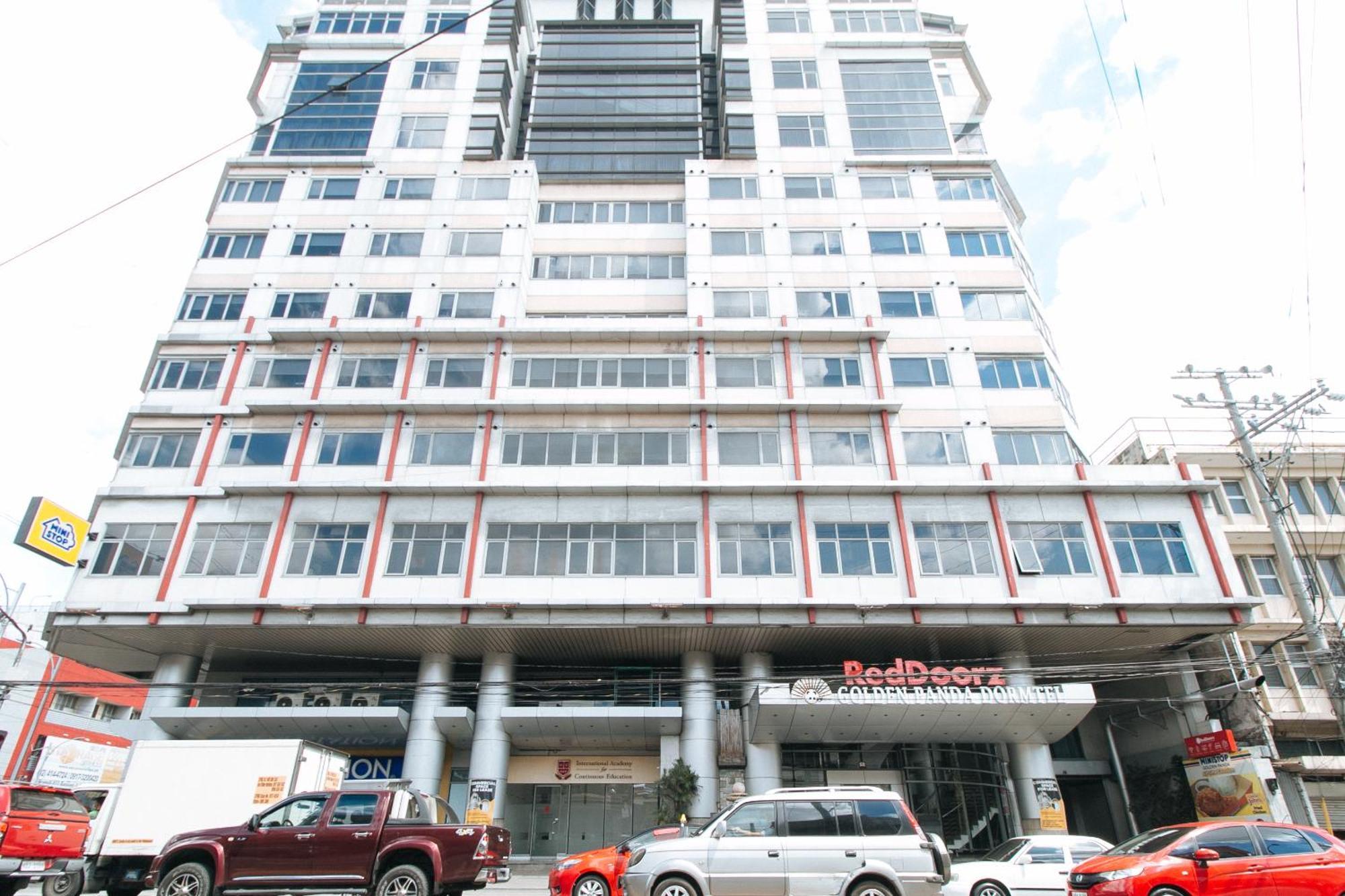 Reddoorz Plus @ E Rodriguez Corner Banawe Quezon City Exteriör bild