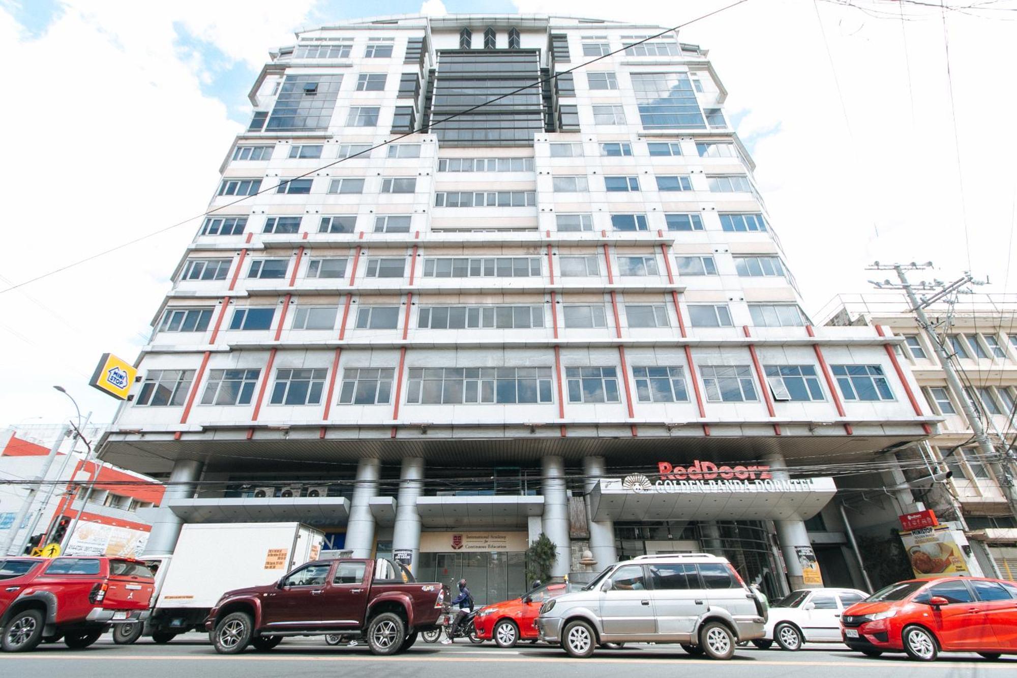 Reddoorz Plus @ E Rodriguez Corner Banawe Quezon City Exteriör bild