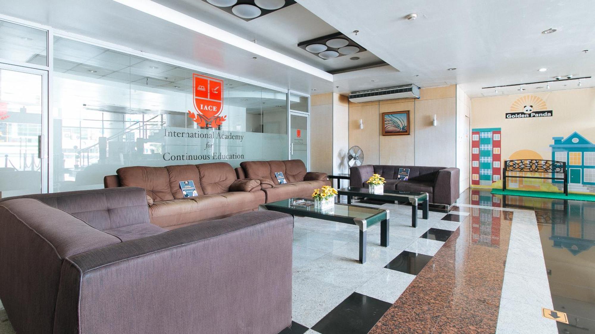 Reddoorz Plus @ E Rodriguez Corner Banawe Quezon City Exteriör bild