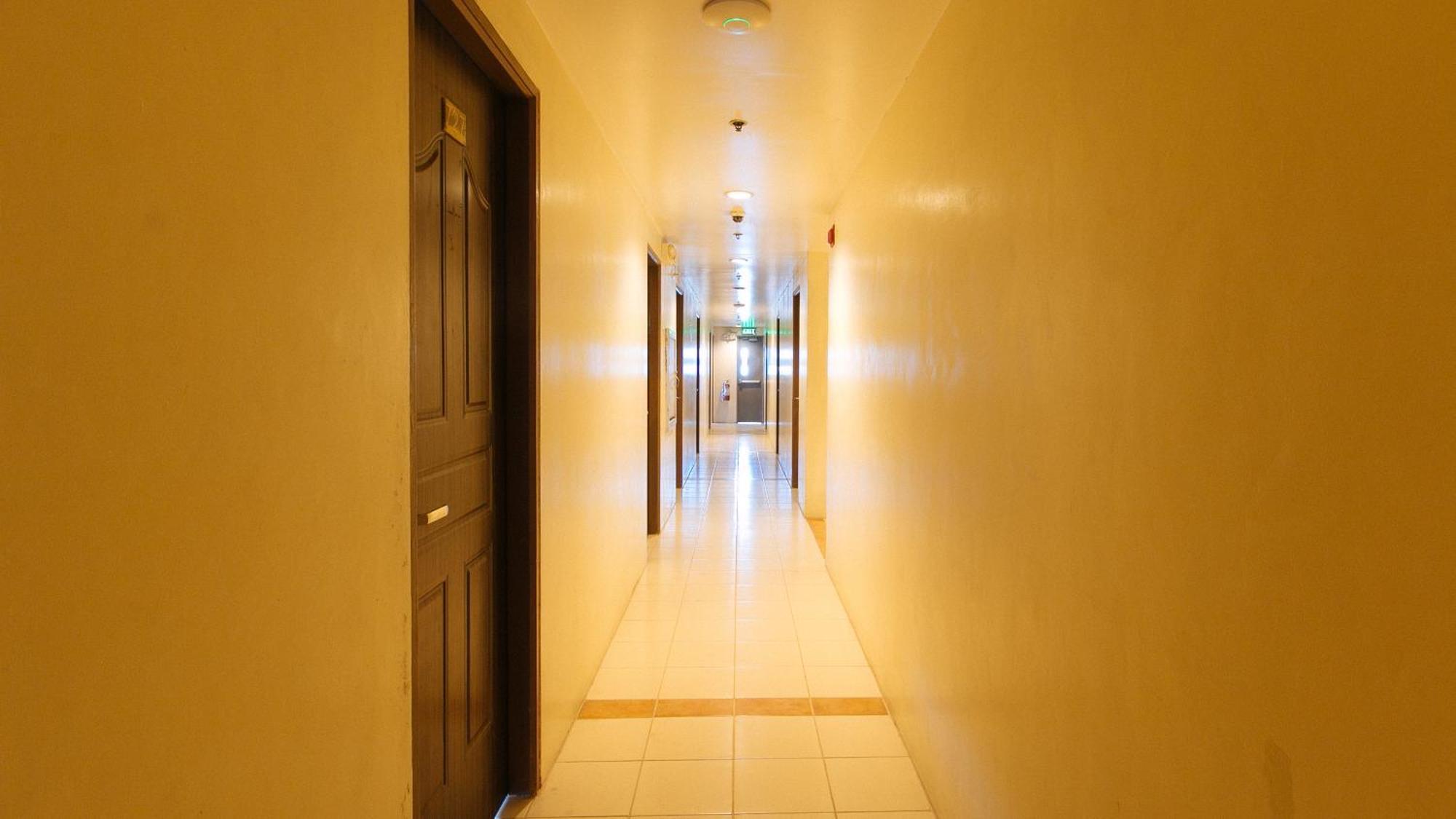 Reddoorz Plus @ E Rodriguez Corner Banawe Quezon City Exteriör bild